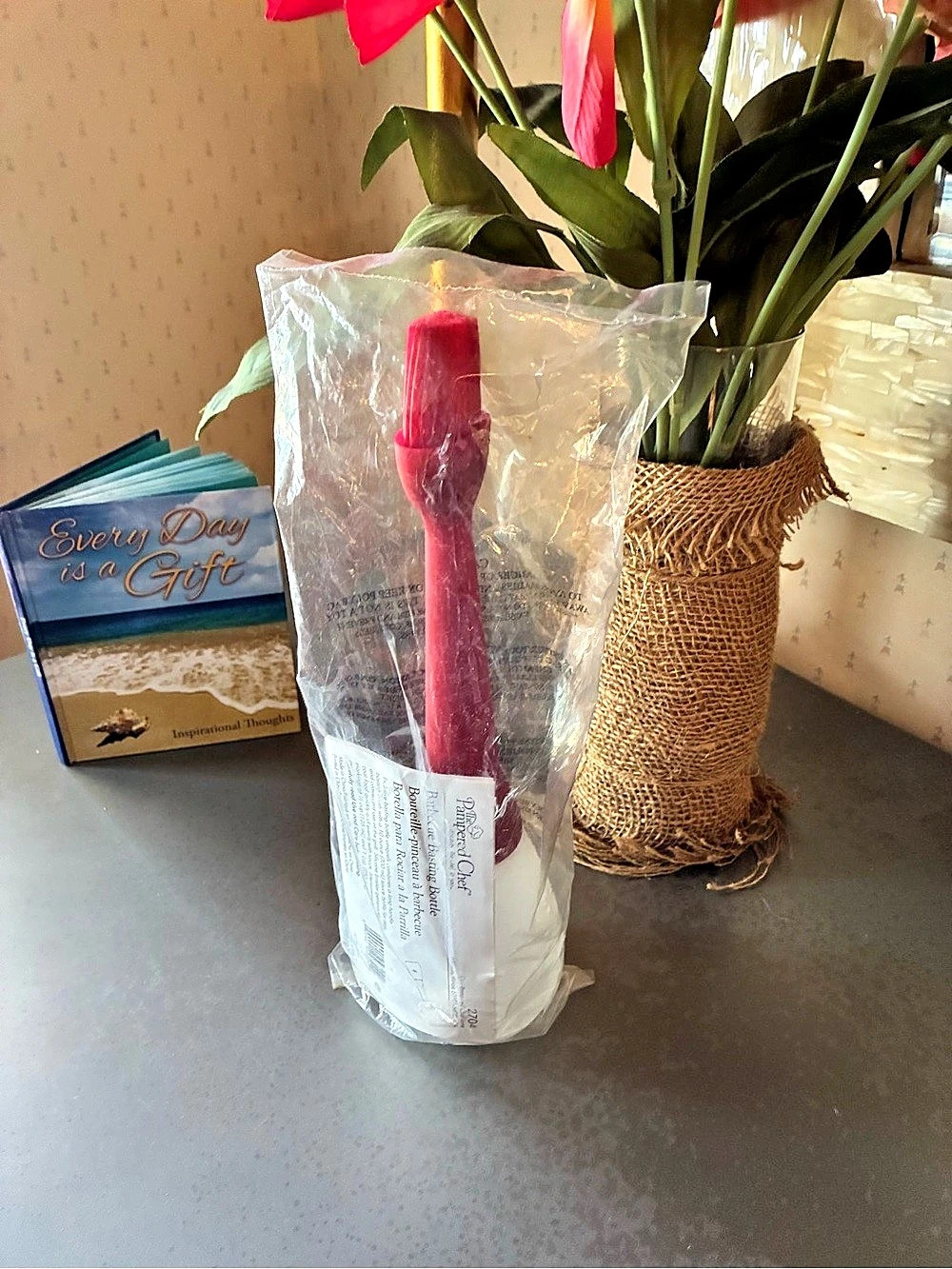 Pampered Chef, NEW IN PACKAGE Barbeque Basting Brush Bottle holds 10 oz.